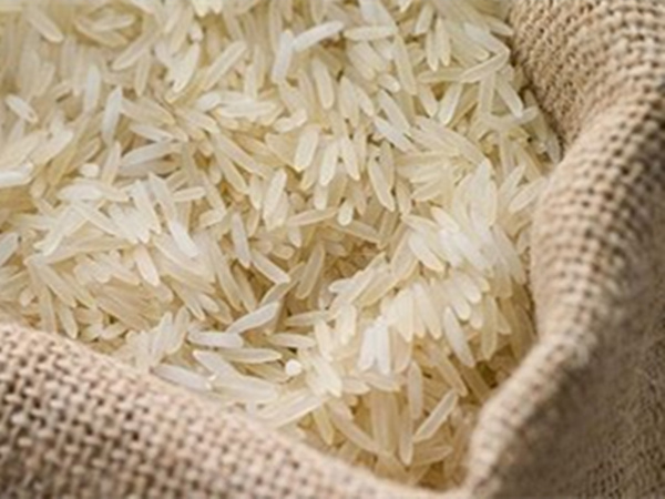 数吨假大米被查获,塑料化学米已流入市场