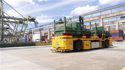 “青岛造”港口移动机器人在新加坡港实现应用