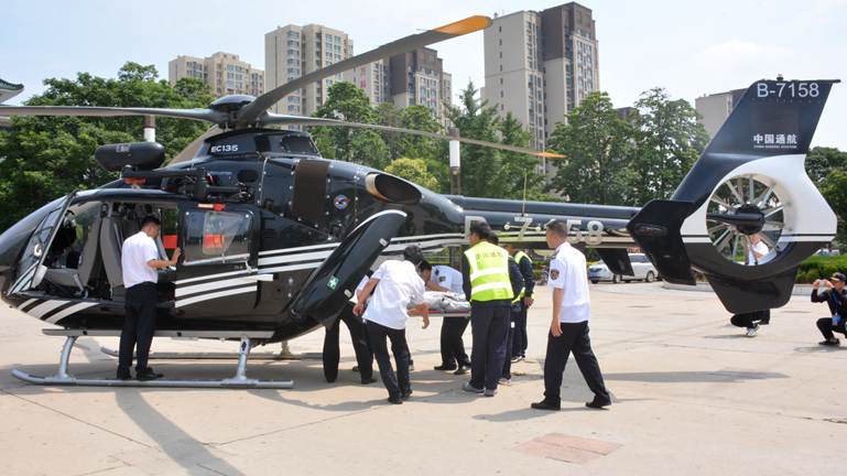 平度120救援用上直升机 医疗进步打开生命通道