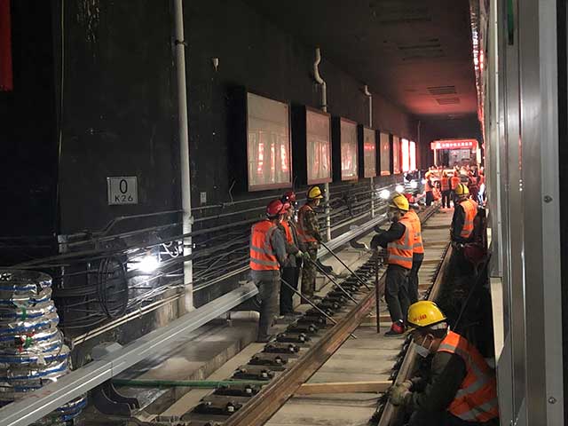 青岛地铁2号线轨道工程全线贯通  进入最好的冲刺阶段！