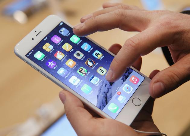 苹果手机用户：你升级iOS 10.2了吗可能会让更多iPhone突然关机