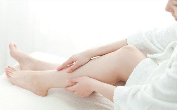 孕妇怀孕期间频繁出现腿抽筋现象怎么办