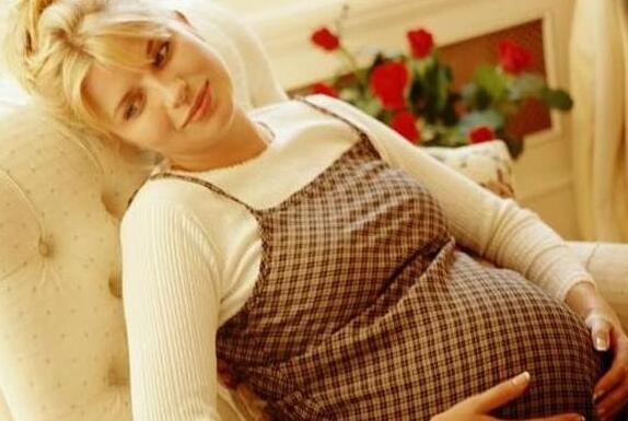 高龄孕产妇存在的风险和规避的方法