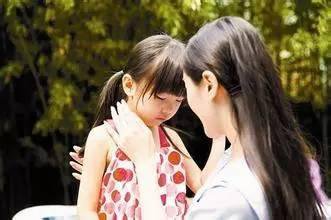 小朋友在幼儿园被欺负了 家长能够做些什么呢
