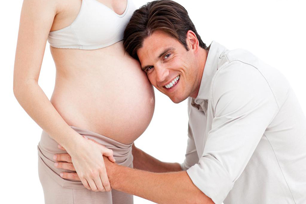 孕期准爸爸妈妈怎样和胎宝宝做互动